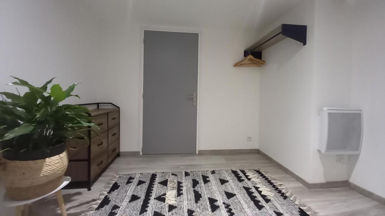 Logement Independant Tour-en-Sologne Exterior foto